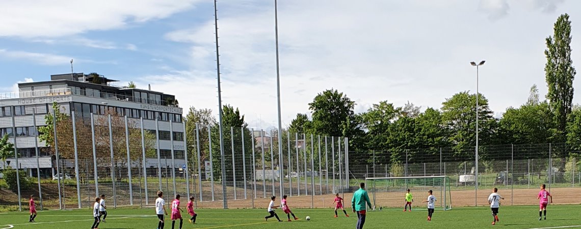 Nach FR Soccer Eb gewinnen die Stäfner Junioren Eb auch gegen FR Soccer Ea mit 8:11